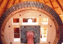 Inside the cap - the new brake wheel